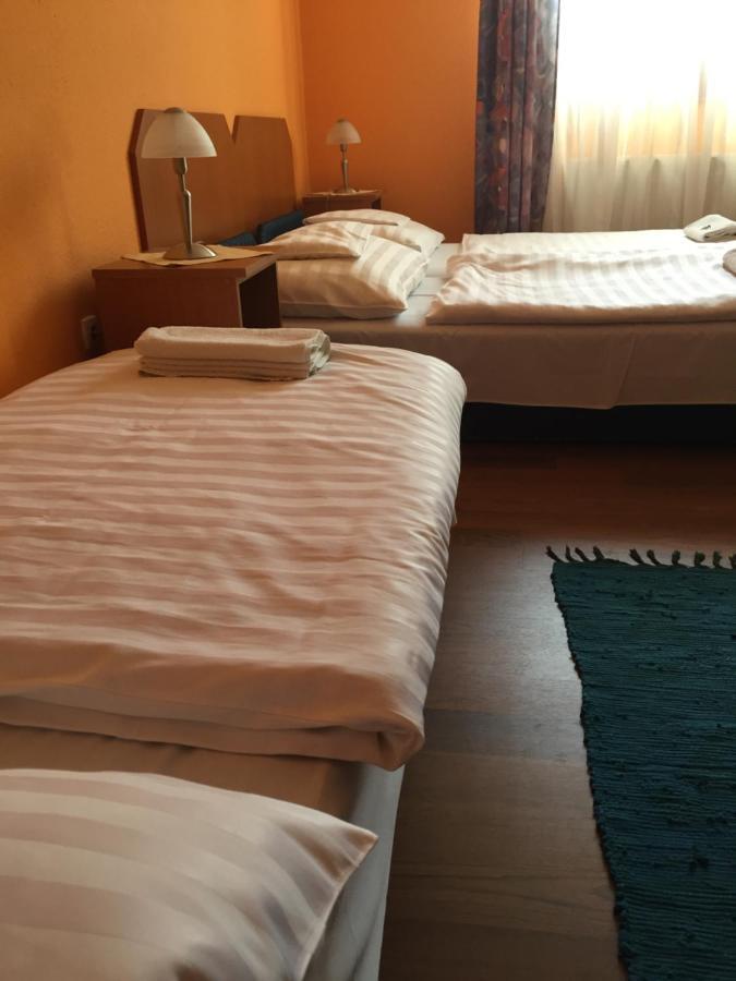 Apartman Dóra Hajduszoboszlo Exterior foto